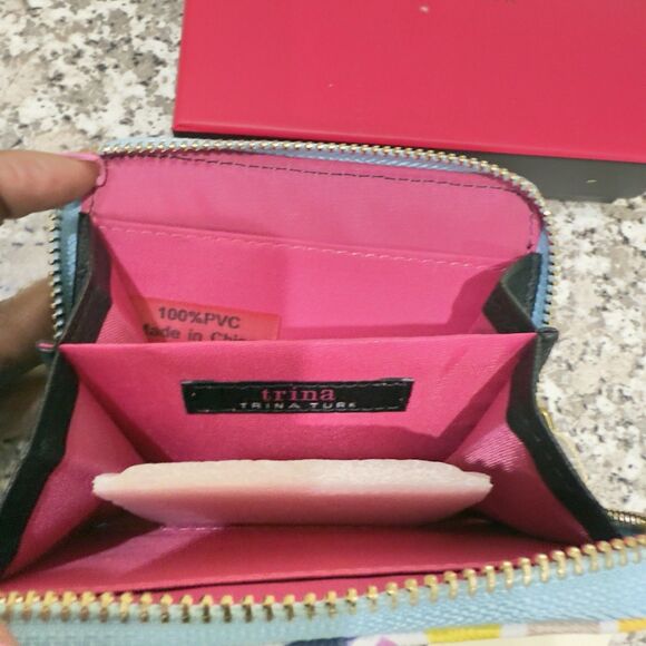 Trina Turk Zip Around Wallet Faux Leather Multi Color Abstract NWT 8" x 4" - Picture 5 of 6